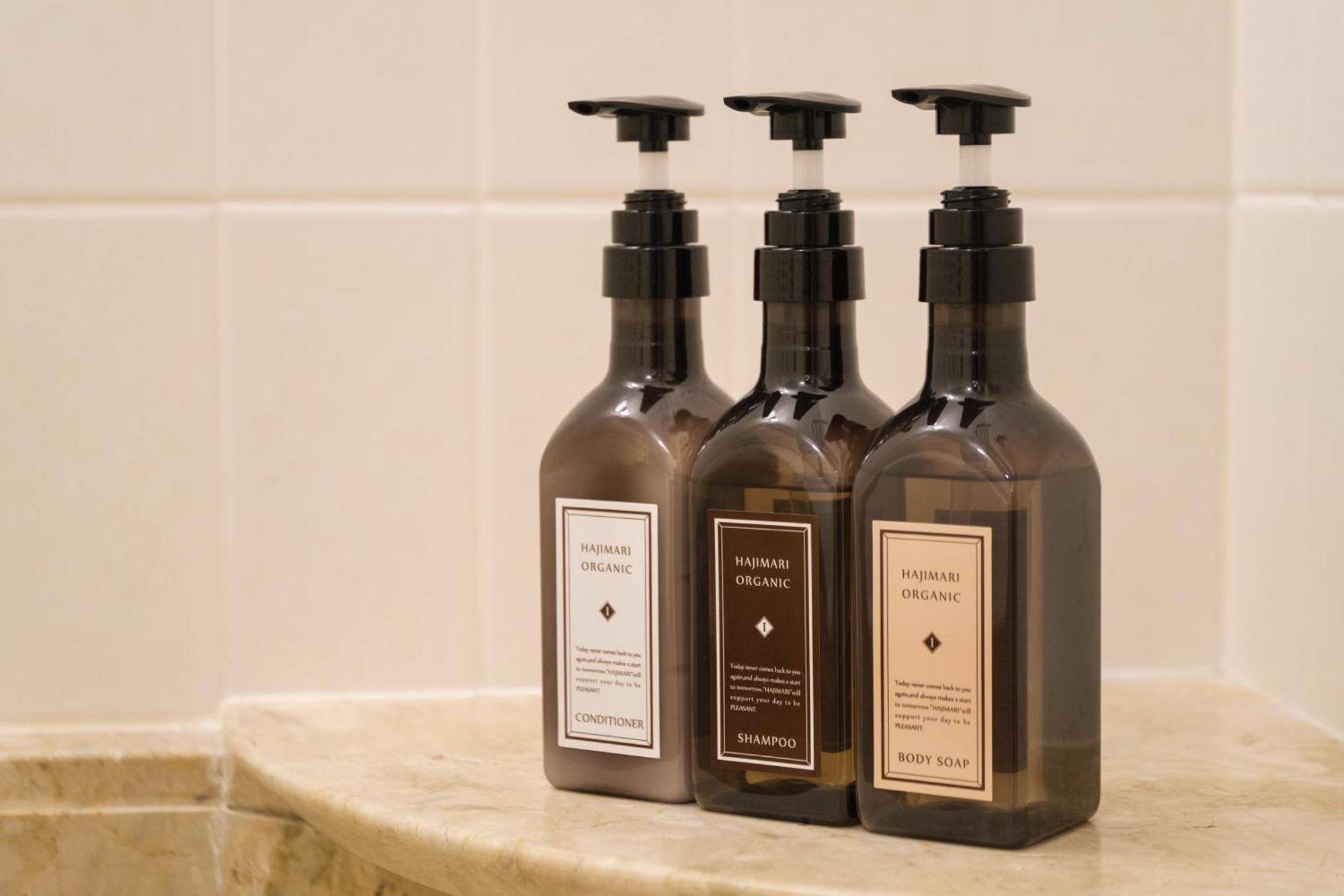 โรงแรมคะนะซะวะ โตกิว คานาซาว่า ภายนอก รูปภาพ Shampoo, conditioner and body wash