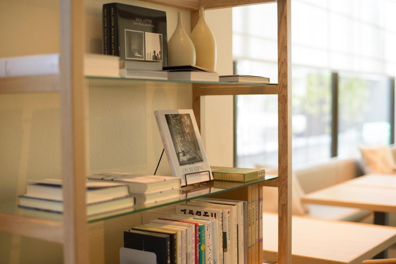โรงแรมคะนะซะวะ โตกิว คานาซาว่า ภายนอก รูปภาพ Bookshelves